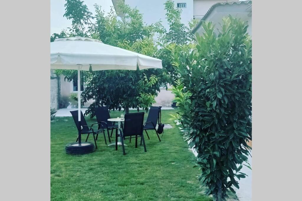 Το Άλλο Σπίτι... Villa Aridaía Buitenkant foto